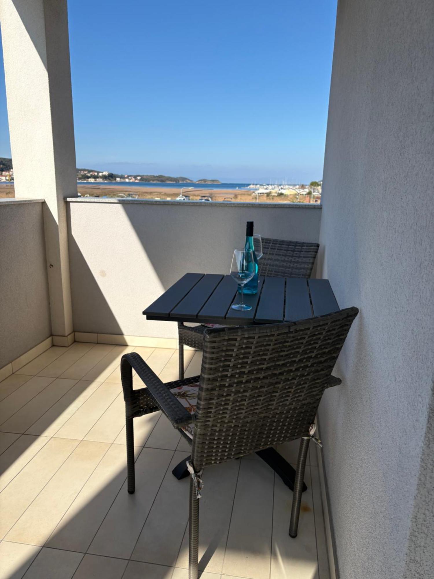 Apartman Belisima Deluxe Супетарска-Драга Экстерьер фото